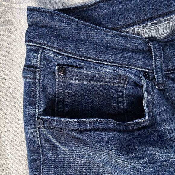 Jones New York Signature Women’s SZ 4 Lexington Straight Jeans Stretch Med Wash - Picture 12 of 16